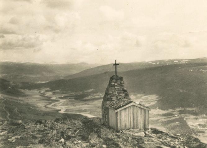 Og at han var en sprek kar er det ngen tvl om: Utskt mot Lesja og renhemen nasjonalpark En av dagbøkene fra 98 der det blant annet står: Tl Thushem paa 48 mnutter. - Hans Anton J.