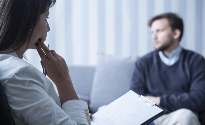 Behandlingsforsikring Ventetiden på nødvendige undersøkelser og behandlinger i det offentlige helsevesenet kan være lang.