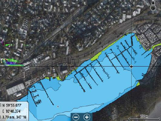 Minimal gjennomsiktighet Maksimal gjennomsiktighet SonarChart Systemet støtter Navionics