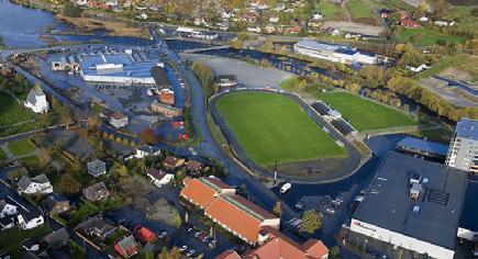 I 1959 ble banen utvidet med løpebaner til friidrett. I 1972 ble det første ÅFKhuset reist. Dette ble utvidet i 1977 og igjen i 1987. Banen og ÅFK ble flyttet til Gjesdal idrettspark i 2013.