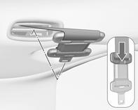 Fjern nedre låseplate fra holderen og klikk den inn i venstre spenne (1) i midtre sete.