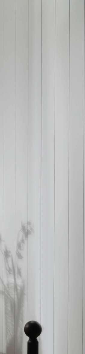Kostemalte panelplater NYHET! - type skygge kostemalt Huntonit kostemalte panelplater type Skygge er en god nyhet til alle som ønsker et originalt og tidløst utseende på innvendig vegg.