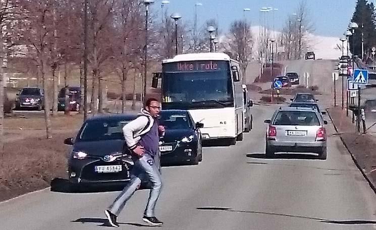 nå Opphoping i sidevegene Trafikksikkerhet Med øket