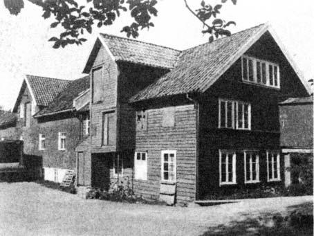 Kolhuset i Vågen var lager for Graverens Teglverk og knyttet til utviklingen innen teglverksindustrien med overgang til kol sist på 1800-tallet.
