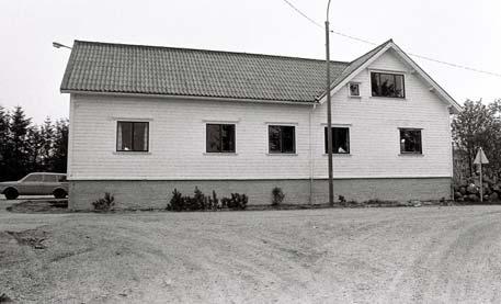 Endringen er klassifisert som endringstype C. 1102-022-001. Varatun ble bygd som Høyland kommunes fattiggård i 1893.