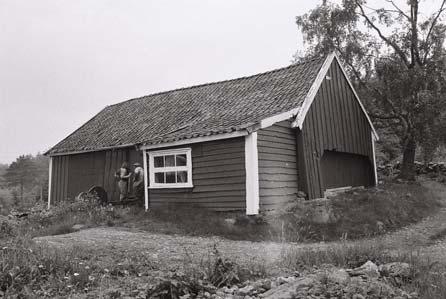 Åse ligger i dag innkapslet i boligfelt, og er en del av den sammenhengende, tettbygde aksen før for Sandnes.