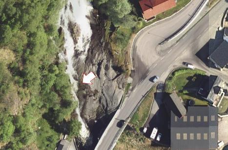 FARDALSELVI Fardalselvivassdraget (077.4Z) renn ut i Sogndalsfjorden i Sogndal kommune. Vassdraget har eit areal på 28,6 km² og ei samla elvelengde på 9,6 km. Tilrenninga er om lag 34,5 mill.