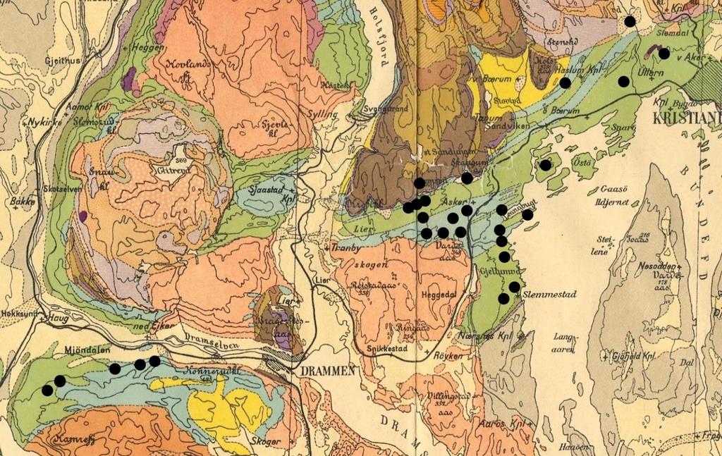 2. GEOLOGISKE FORHOLD I OSLO- DRAMMEN-OMRÅDET Området er dekket av flere geologiske kart: 1. Geologisk oversiktskart over Kristianiafeltet 1923 (figur 1). 2. NGU 1: 250 000 Oslo 3.