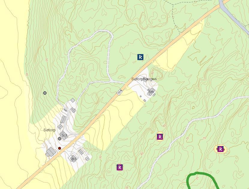 Søk i naturbase viser at det er registrert en hul eik inne på tunet til den eksisterende bebyggelsen på Søtorp.