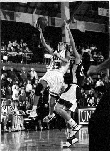 Individual Records Ann Henderson had 55 and 54 blocks, resepctively, in 96 and 97 Mandy Cunningham was one of Illinois first three-point threats. 31 Jenny Johnson 1984-88 13. 28 Jill Estey 1989-93 14.