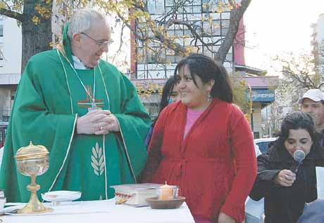 Es war daher nicht verwunderlich, dass angesichts des ungewöhnlich offenen neuen Papstschreibens dieser Frage besondere Aufmerksamkeit entgegengebracht wurde.