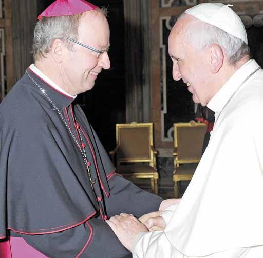 Vorarlberger KirchenBlatt 6. Februar 2014 Thema 3 Von Herzlichkeit geprägt war das Zusammentreffen der Bischöfe mit Papst Franziskus, in dem auch Fragen der Familienpastoral diskutiert wurden.