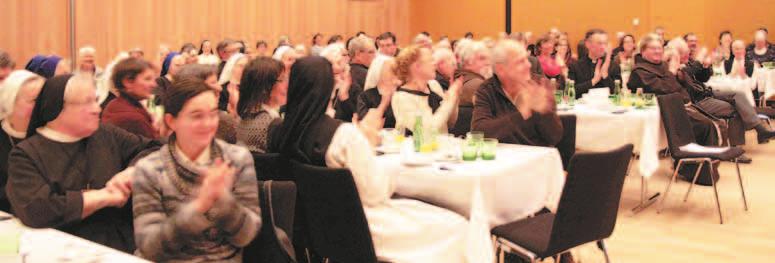 Vorarlberger KirchenBlatt 12. Februar 2015 Jahr der Orden 9 Hunderte Ordensfrauen und -männer sowie Freunde der Klöster in Vorarlberg versammelten sich zum Tag des geweihten Lebens am 2.