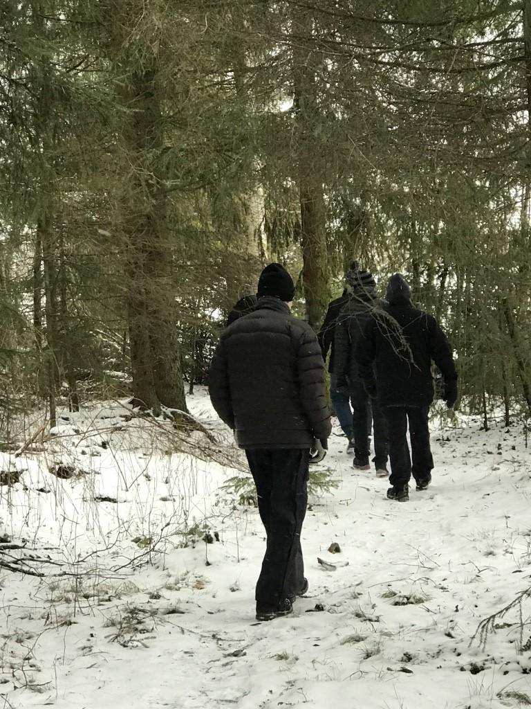 En dag på Lillehov: Ca.9.30 Ankomst, frokost og en god samtale rundt bordet Ca.10.30 Rydding av frokostbord og aktiviteter eller gåtur Ca.11.30 Liten kaffepause med avis og quis Ca.11.15 Aktiviteter eller gåtur ev.