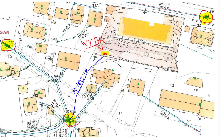 Side 2 av 5 Figur 1 Eksisterende VA-nett med angivelse av vannkummer i området. NY BK indikerer mulig plassering av privat vannkum med brannventil.