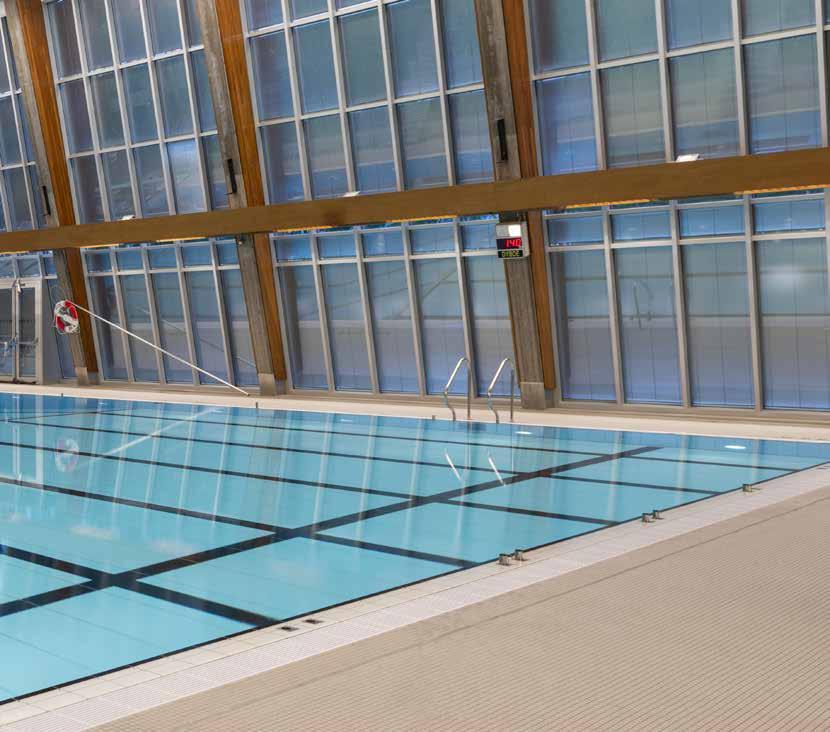 Dette forenkler flisleggingen, samtidig som motstandsdyktigheten i svømmehaller og badeanlegg bevares i lang