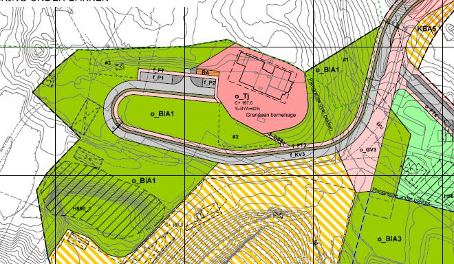 Kongsvegen er i planen oppgradert med to nye rundkjøringer og langsgående kollektivfelt i mellom, der flere busser kan stoppe samtidig.