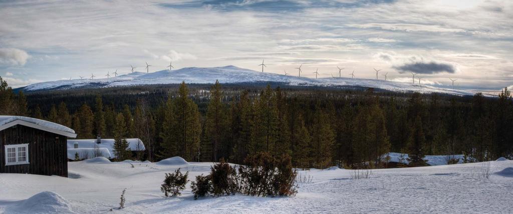 Visualiseringer Kvitvola/Gråhøgda Vindkraftverk 8 Fra Volbrenna mot sør Koordinater for fotostandpunkt: Fotografi tatt: Fotograf: Antall fotografi i visualiseringen: Avstand til nærmeste vindturbin: