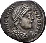 Kristendommen var forlengst innført som religion i keiserriket, men Julian II grodde stort skjegg og hedret de gamle gudene. En enøyet okse ble plassert på denne mynten.