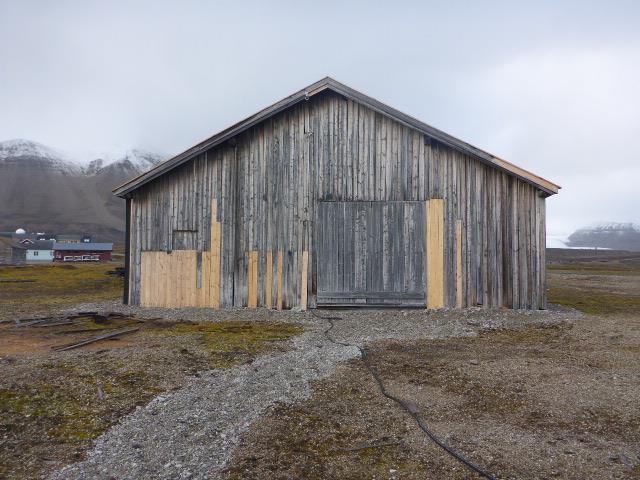 Den gamle sagen som ligger på bakken