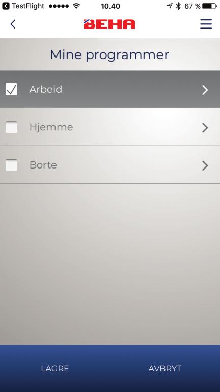 Appen har tre program: Arbeid, Hjemme og Borte. Alle rom må programmeres for disse programmene.