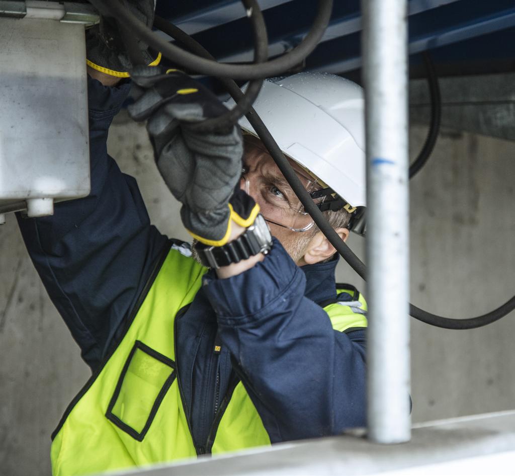 er en ledende leverandør av løsninger for adkomstautomatisering for effektiv flyt av gods og mennesker.