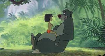 Og bier busssser til og fra, og lager honning jeg kan ta Og prøv å løft på en liten sten, der løper en som er litt for sen! Og bare gjør som jeg! Mowgli: Spiser du maur? Baloo: Haha!