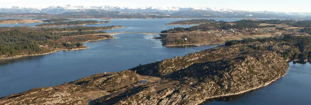 Fosnstraumen sett fra nord mot Radøy.