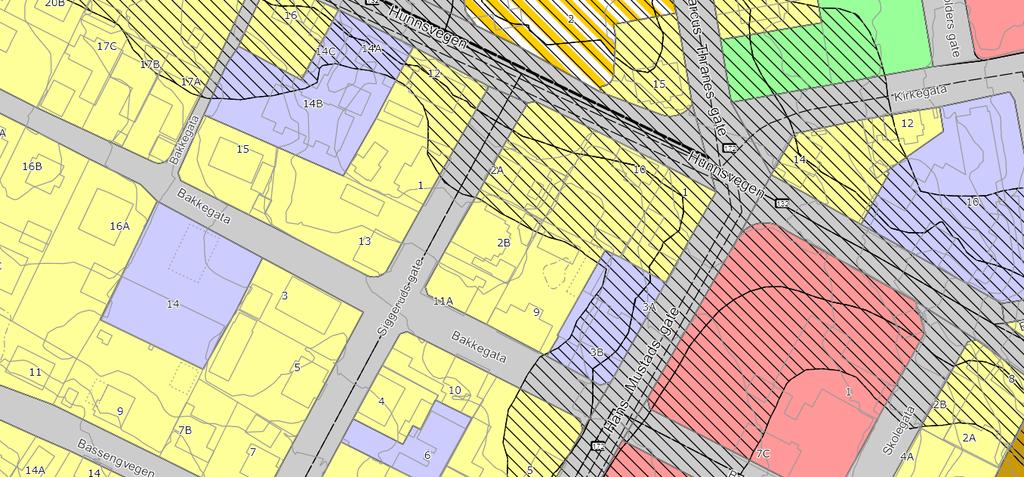 Figur 11, Eksisterende støysoner i tilknytning til kvartalet, slik det er vist i kommuneplanen (før tiltak). Skred- og flomfarekartlegging Området er av naturlige årsaker ikke skredutsatt.