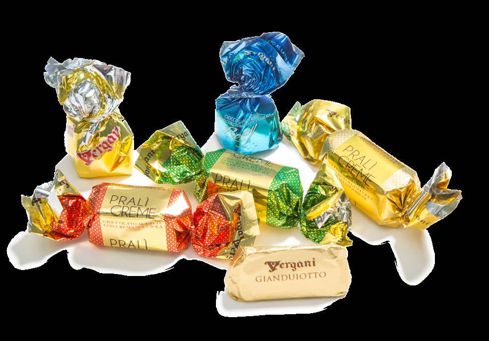 Sjokoladebitene produseres ved vår fabrikk i Borgstena, og tvistes i sølvcellofan for en eksklusiv følelse.