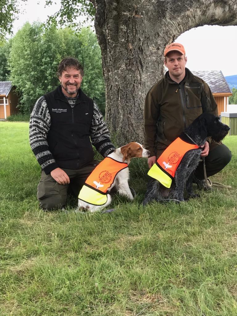 Stian Johansen med SV Xena og Leif Inge Paulsen med B Kira.