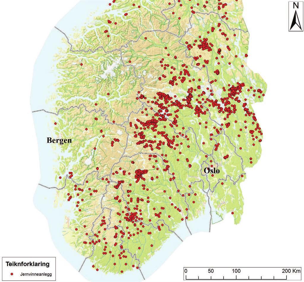 OVNER MED SLAGGROP I SYDØST-NORGE 400 BC AD 800 LIKHETER OG FORSKJELLER Jan Henning Larsen INNLEDNING Målet med denne artikkelen er å drøfte de ulike ovnene for jernproduksjon av myrmalm som har grop