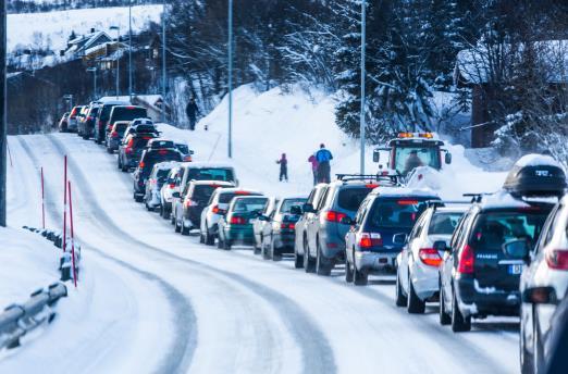 Utfordring for busstrafikken på Kvaløya med dårlig fremkommelighet på grunn av rushtrafikk.