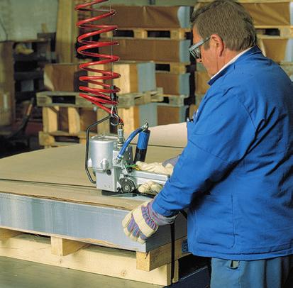 FOR FL ATE PAKKER Trykkluftdrevne, plombeløse verktøy for stasjonært arbeid Modell STP 63 Kompakt og lett verktøy til bruk på stålbånd 16-19 mm bredde ÂÂBetjeningsbrytere plassert over håndtaket