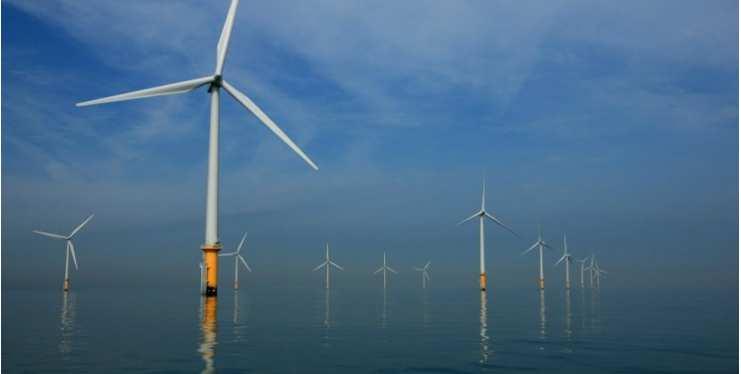 Expand competence and technology to new markets Cross over example - Offshore wind Cross over technologies: Mooring of floating wind turbines Supervisory control and data acquisition 3D/heave