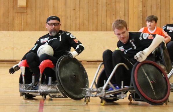 iden da har disse to land vært erkerivaler. Australia og torbritannia begynte med rullestol rugby på 1980-tallet orn To Run ble dannet i 1996 kort tid etter at svenskene begynte med sporten.