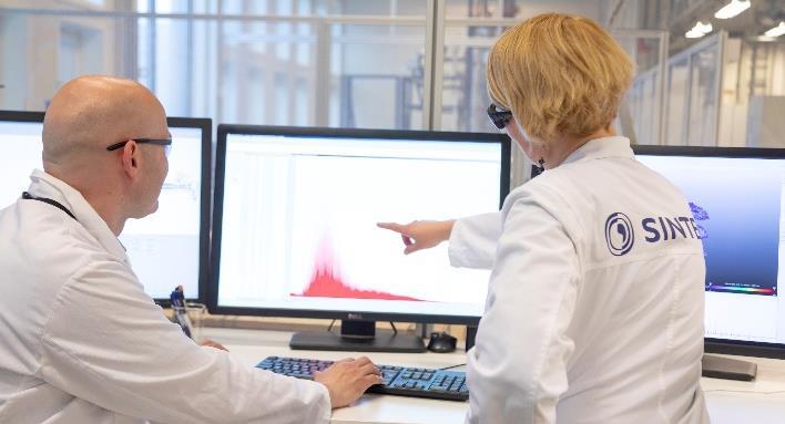 FT-ICR-MS Fourier Transform Ion Cyclotron Resonance Massespektrometrisk molekylært