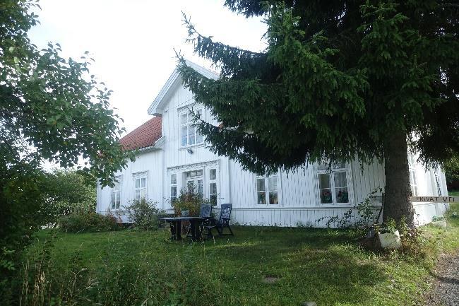 Fossesholm, Strømnesgata 1, Vestfossen, Øvre Eiker kommune: Våningshuset, som har fått svært høy verneverdi i kommunedelplan for