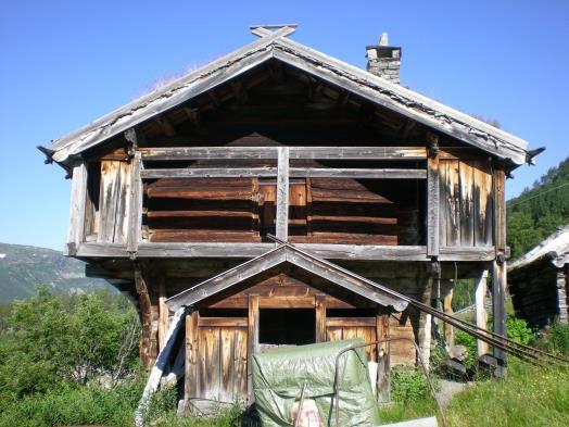 Larsgard søre, Hovet, Hol kommune: Søre Larsgard ble fredet i 2013 som et eksempel på et representativt gårdsanlegg plassert i et typisk kulturlandskap i fjellbygdene.