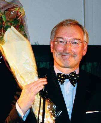 Engebretsen ny æresmedlem i NIMF Professor Lars Engebretsen ble utnevnt til æresmedlem i NIMF under årets generalforsamling.