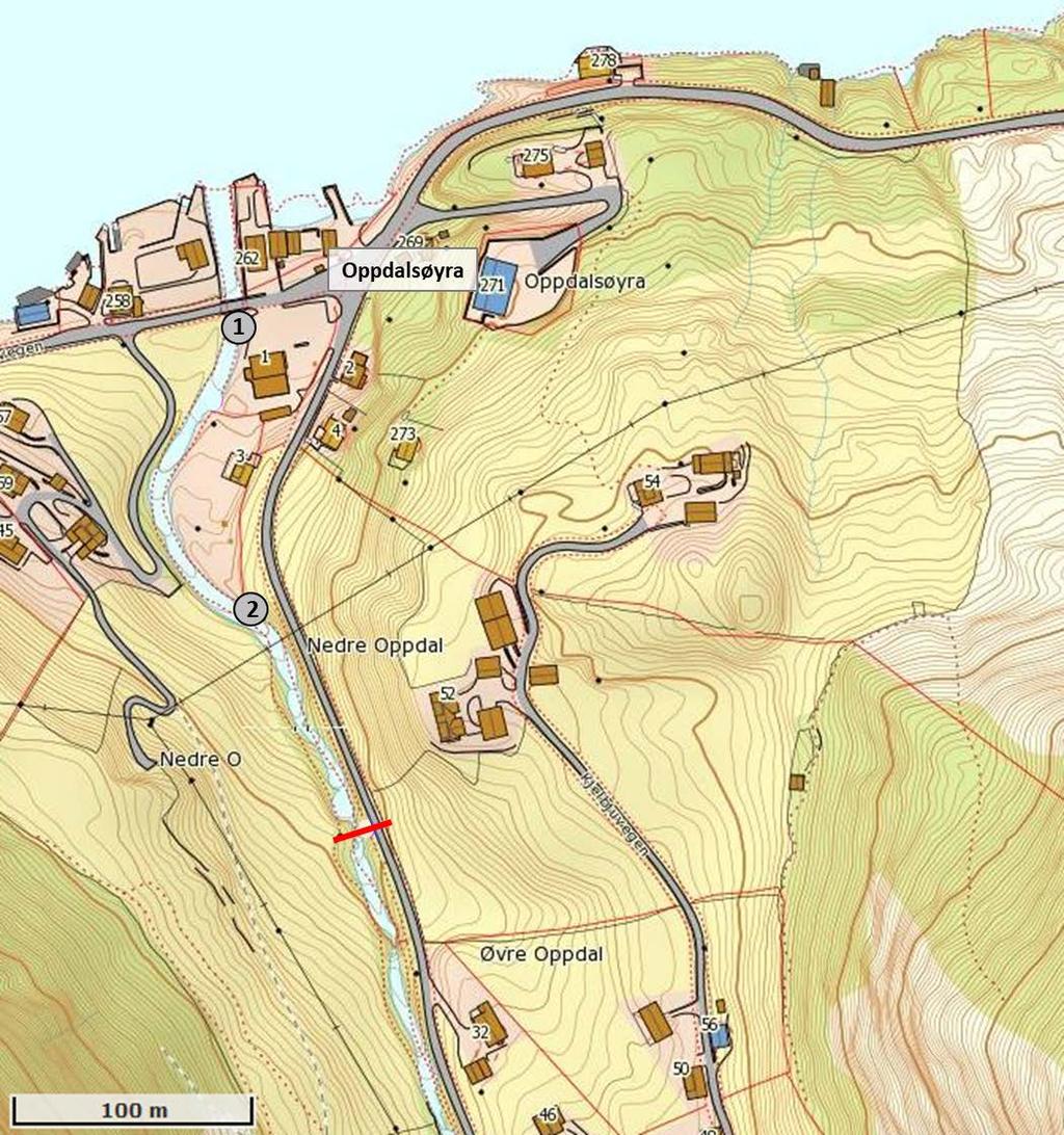ELV VED OPPDALSØYRA Vassdraget (068.61) renner ut i Austgulfjorden i Gulen kommune (figur 9). Nedbørfeltet er 5,9 km 2, med en snittvannføring på 0,7 m³/s (http://nevina.nve.no/).
