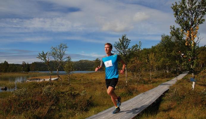 Terrengløp over 18 km, som er en del av Furusjøen Rundt-trippelen.