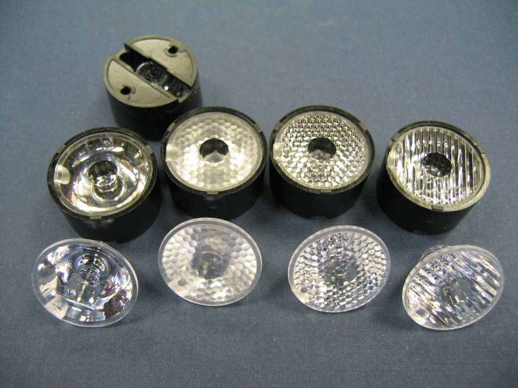 FSP SERIES LENSES for SEOUL SEMICONDUCTOR Z-POWER P4 TM LEDs High efficiency 4 beams available Easy assembly The FSP lens offers low-profile lenses specifically designed for the P4 Power LEDs from
