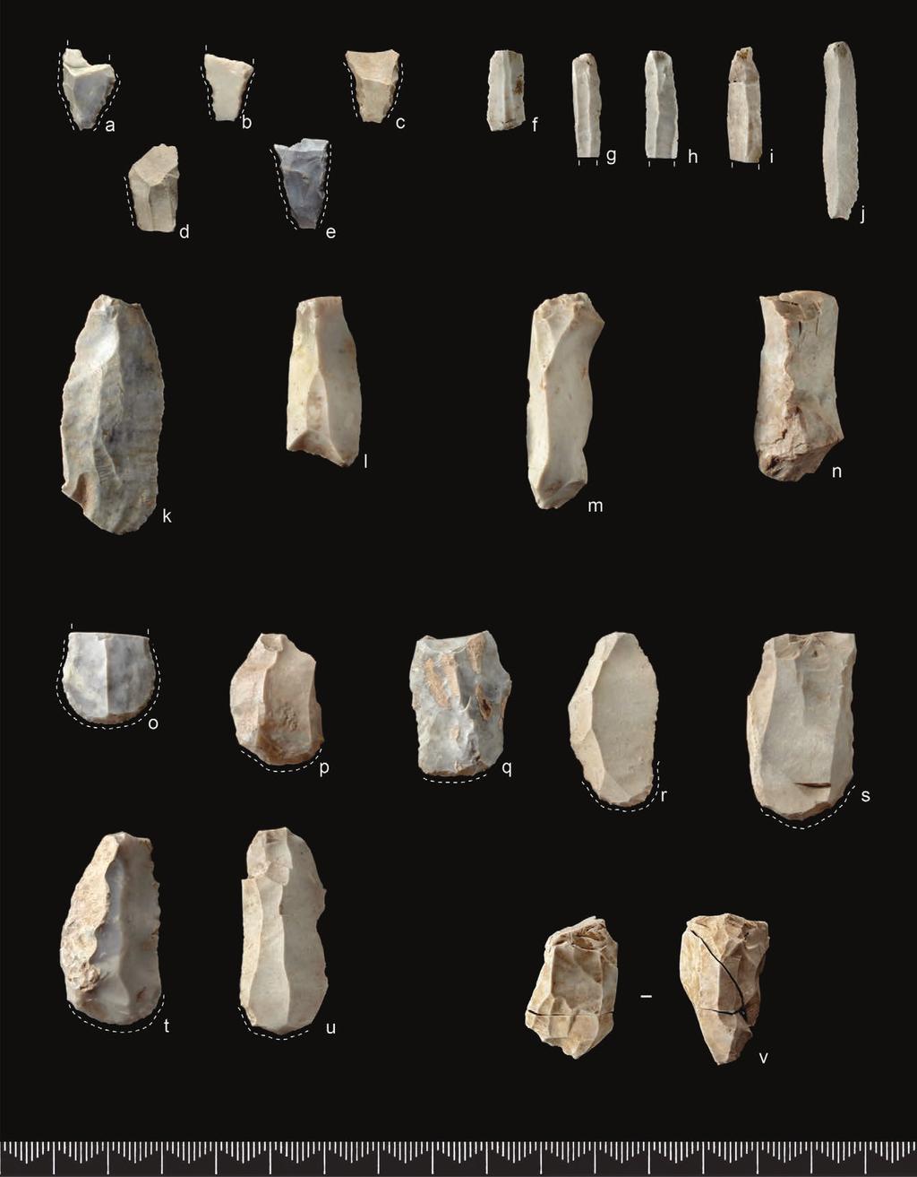 76 vestfoldbaneprosjektet. bind 2 Figur 4.4. Diagnostiske flintfunn fra Vallermyrene 1.