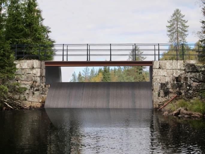 Terskler Det må i tillegg til hoveddammen bygges en terskel i sørenden av Håsjøene. Denne vil avhengig av alternativ ha en høyde på 0,5 til 1,5m.