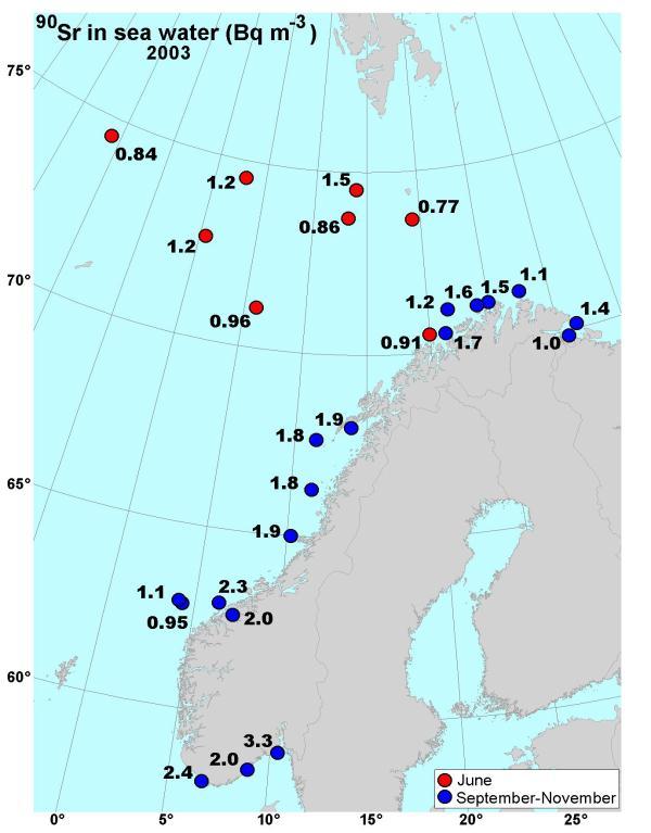 Strontium-90 Konsentrasjonen av 90 Sr i sjøvann i Norskehavet ligger mellom 0,8 og 1,9 Bq/m 3 (figur 1.10).