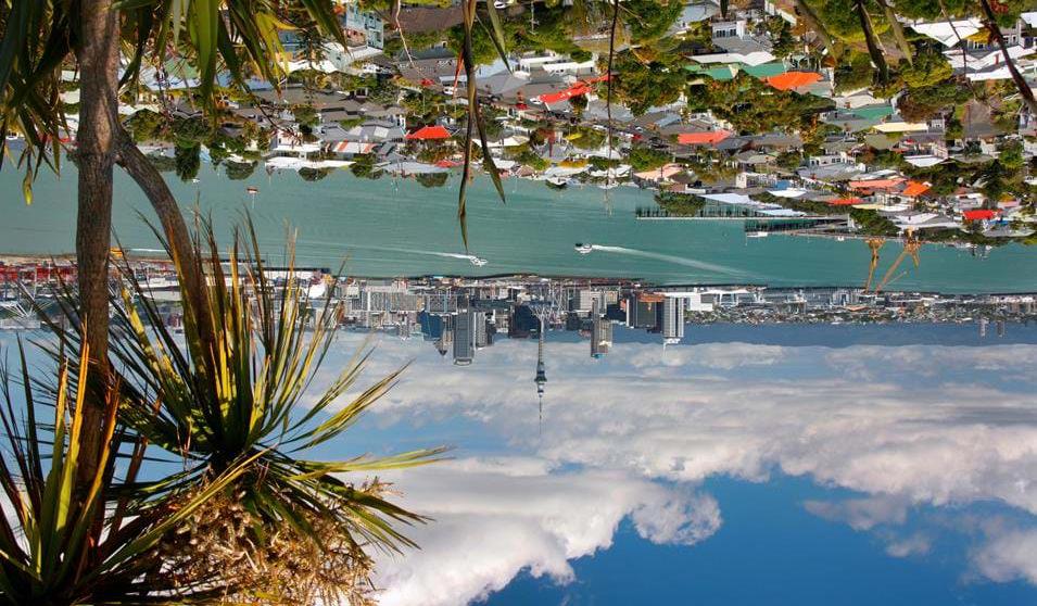 Auckland Auckland er som nevnt New Zealands største by, og man vil si at den kanskje ikke er den mest typiske for New Zealand.