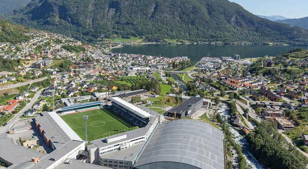 SOGNDAL FOTBALL Klubbinformasjon Adresse Sogndal Fotball, Fosshaugane Campus, P.boks 164, 6851 Sogndal Telefon Kun mobilnummer (se under) E-post post@sogndalfotball.