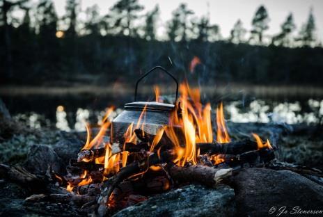 VALGFAGET NATUR, MILJØ OG FRILUFTSLIV Er du glad i å være ute i naturen? Liker du å gå lange turer og overnatte ute?