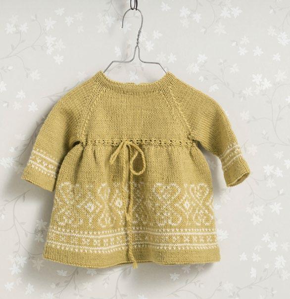 MODELL 357 08 SIRDALSKJOLEN GARN BRUKT I DENNE OPPSKRIFTEN: PURE ECO BABY WOOL 100% økologisk ull, 50 gram = ca 160 meter DESIGN Olaug Kleppe STØRRELSE 0-3 (3-6) 6-9 mnd (1) 2 (4) år PLAGGETS MÅL